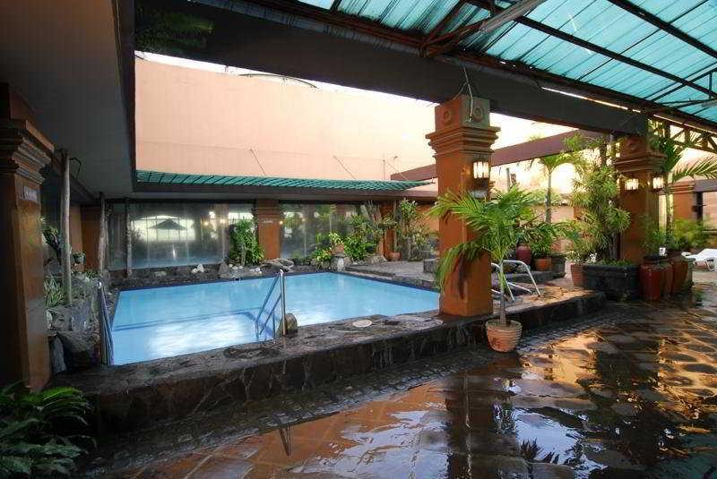 Bayview Park Hotel Manila Exteriér fotografie
